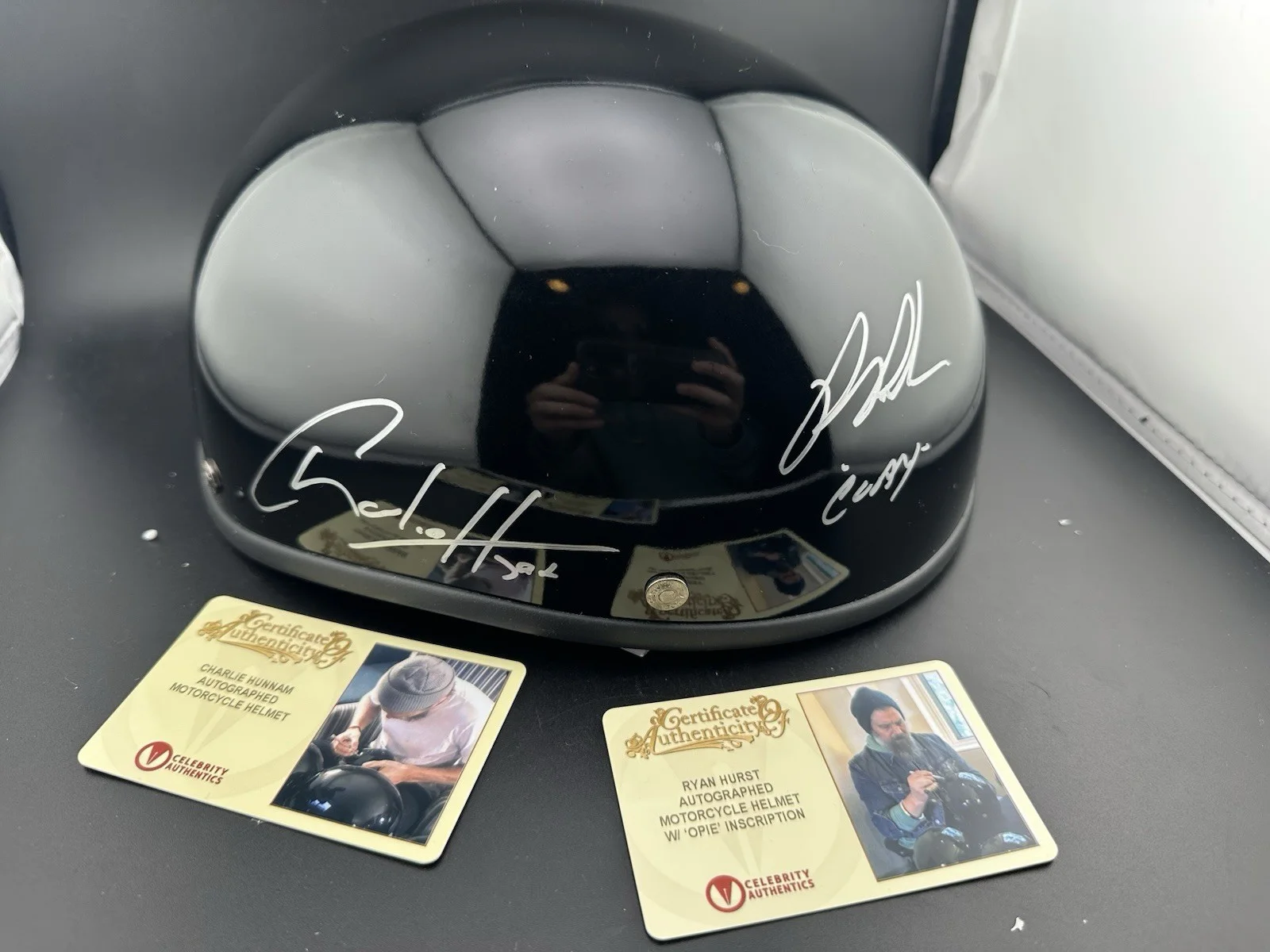 Charlie Hunnam, Ron Perlman, Theo Rossi, Ryan Hurst — Charlie Hunnam, Perlman, Rossi Hurst Cast Autographed Sons of Anarchy Jax Helmet