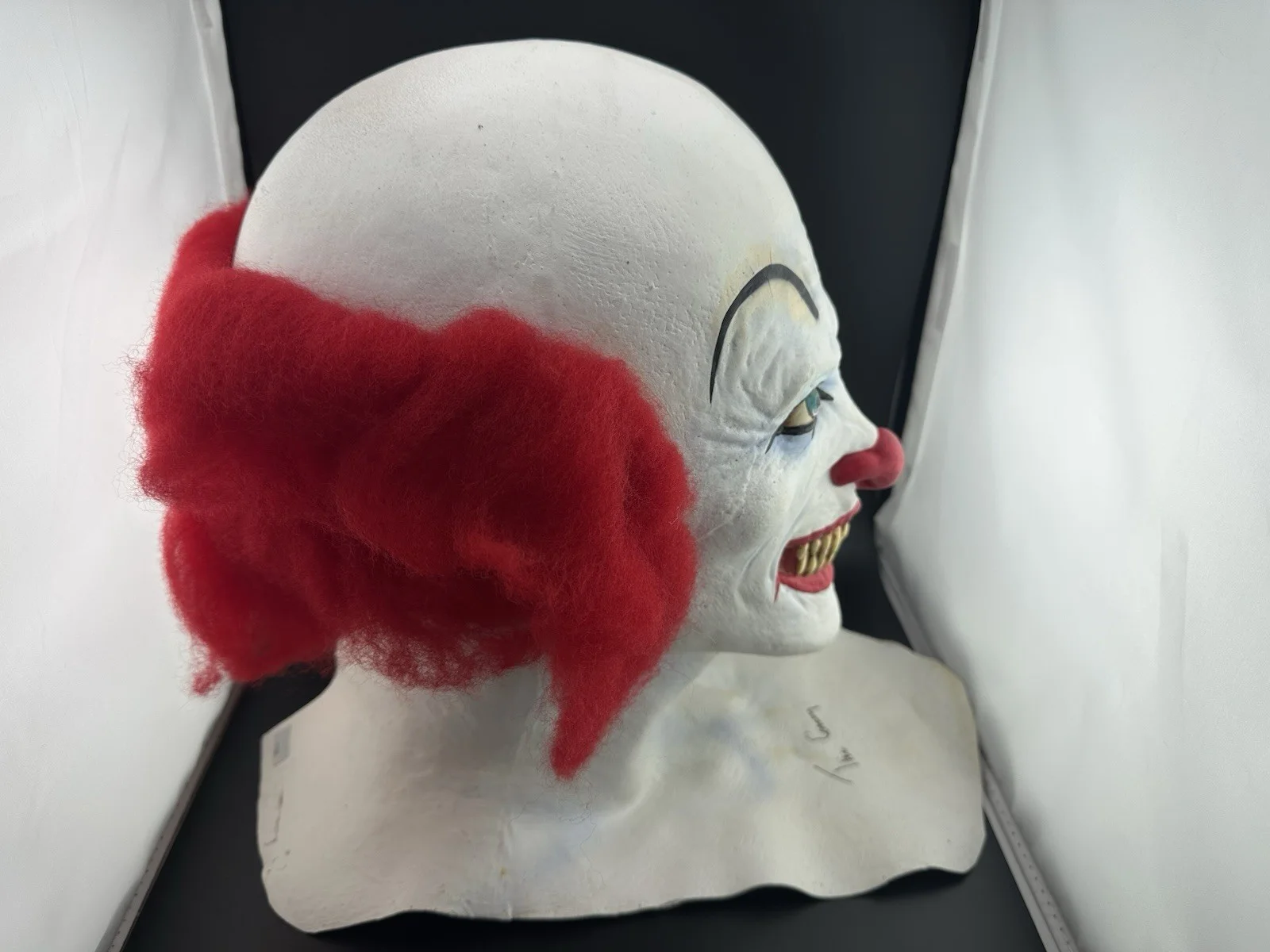 Tim Curry — Tim Curry Signed Pennywise Prop Replica Mask Stephen King It 1990 Horror CA COA, image 4