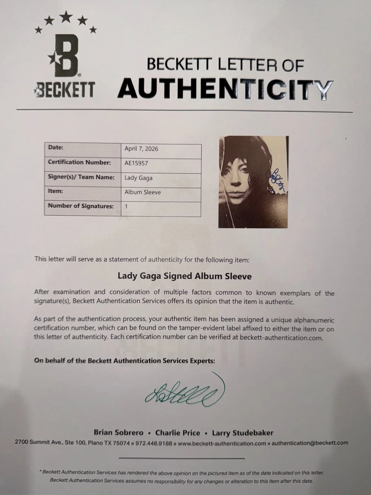 LADY GAGA SIGNED MAYHEM VINYL ALBUM BAS BECKETT AUTHENTICATED, image 2