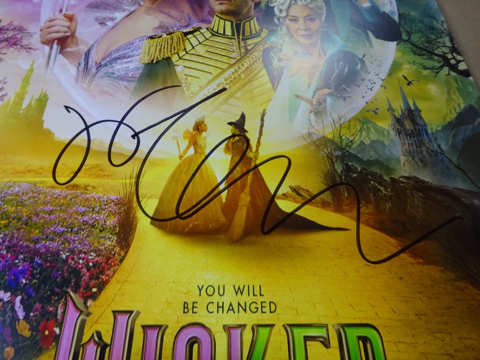 Jeff Goldblum — Signed Jeff Goldblum Autographed Wicked For Good 11"x17" Photo Beckett BAS COA, image 4