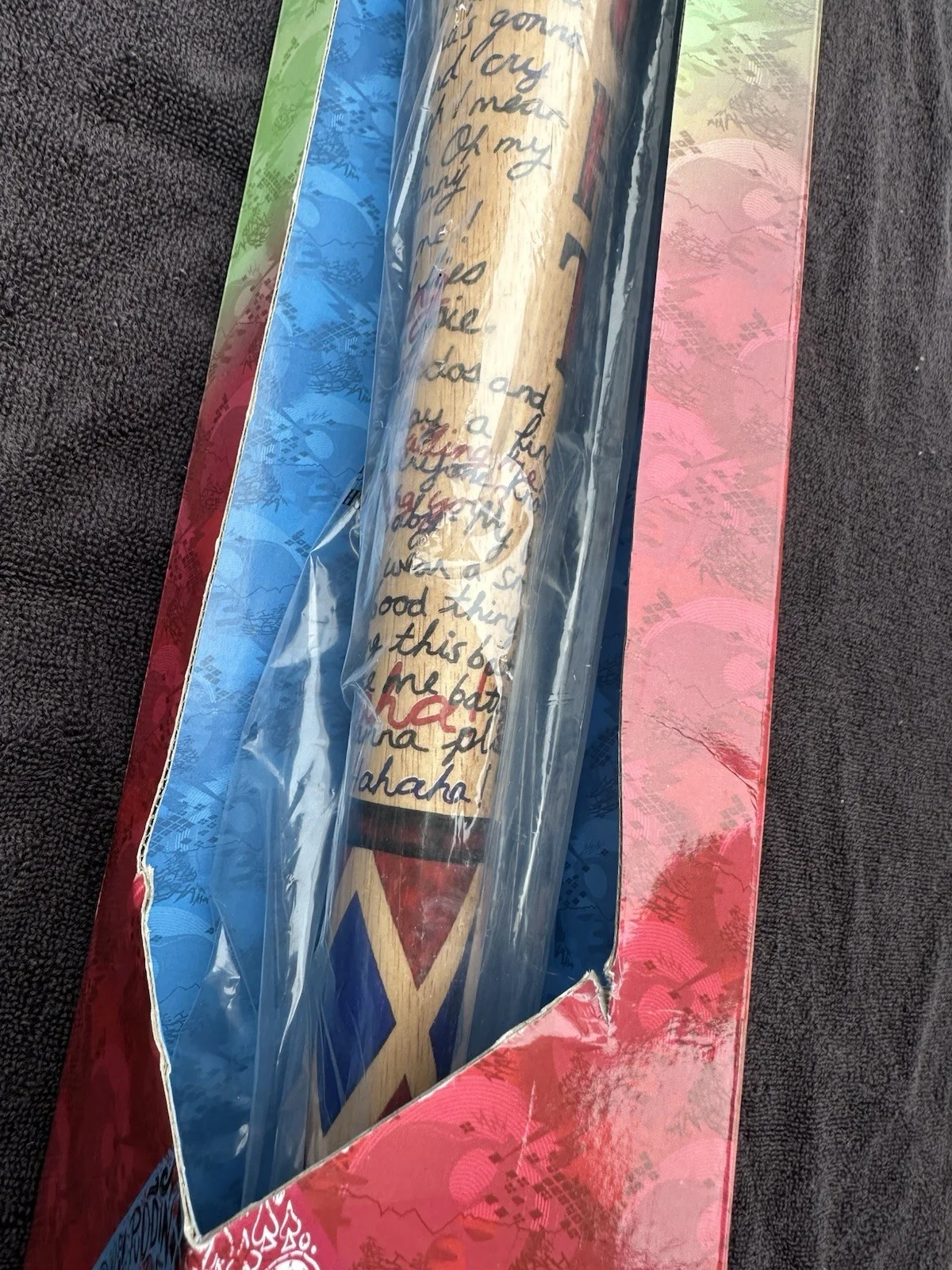 Margot Robbie — Margot Robbie Auto Autograph Signed Harley Quinn Bat Celebrity Authentics COA, image 5