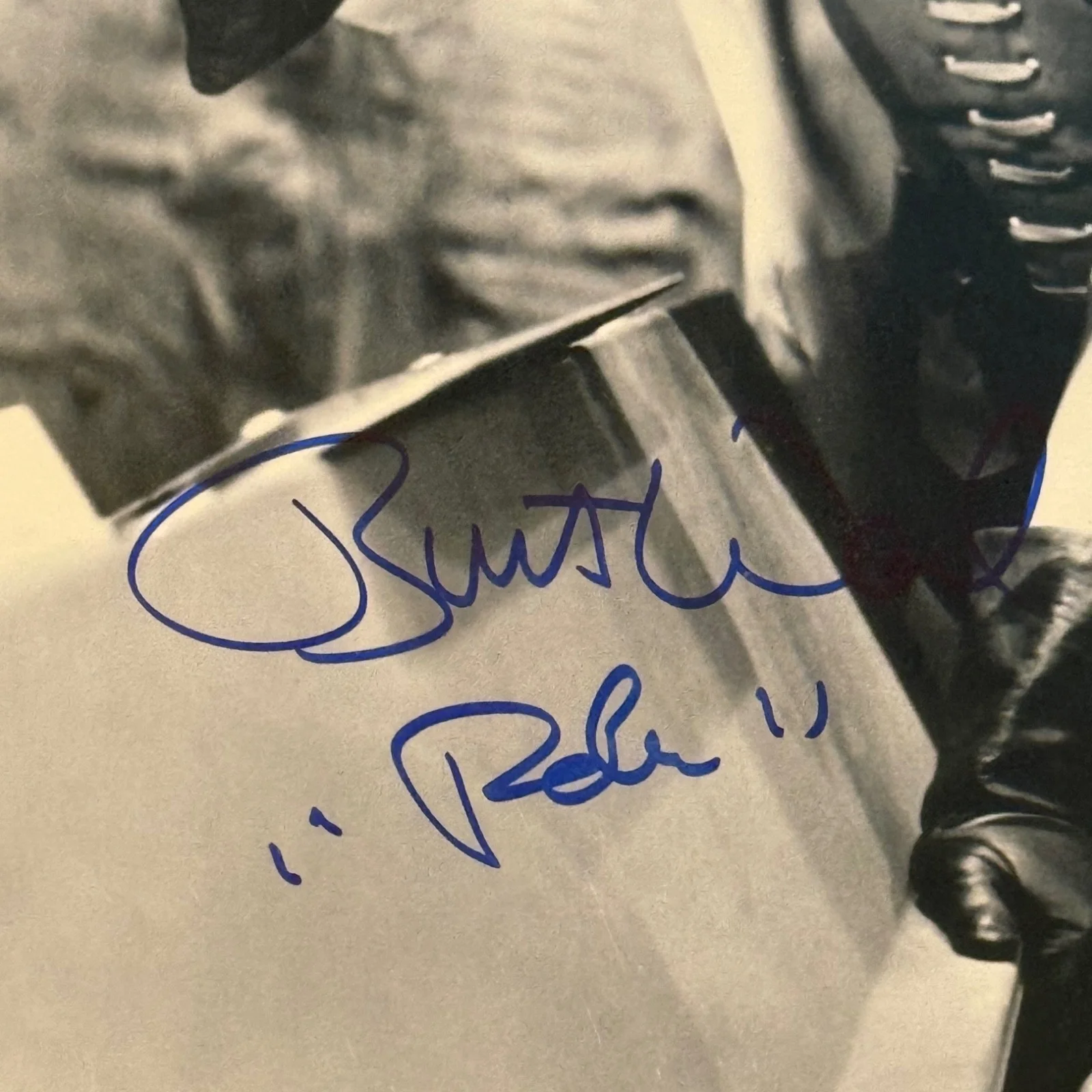 Burt Ward — Burt Ward Signed 8x10 Photo as Robin Batman TV Show COA Yesterdays Legends, изображение 2