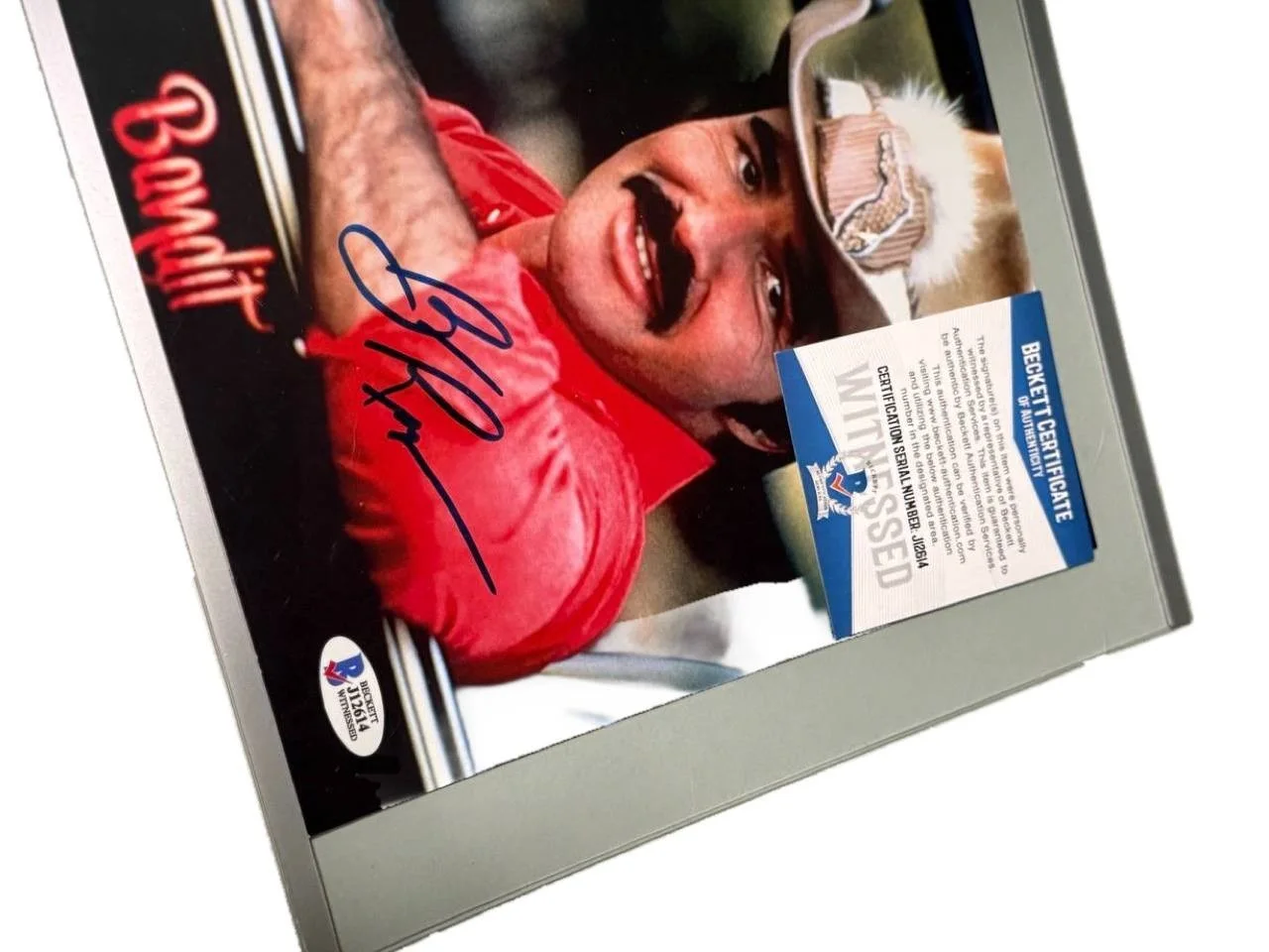 Signed Photo 8x10 Burton Reynolds Autographed Beckett COA, изображение 2