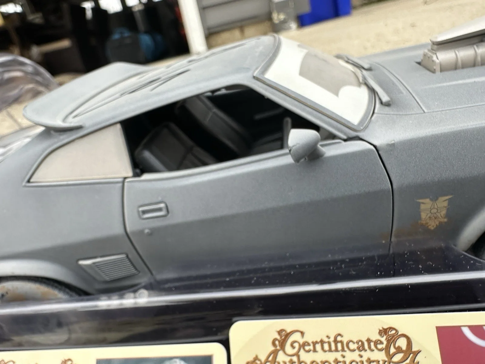 Tom Hardy, Mel Gibson — Tom Hardy Mel Gibson Autographed Mad Max V8 Interceptor 1973 Ford Falcon 1:18, изображение 5
