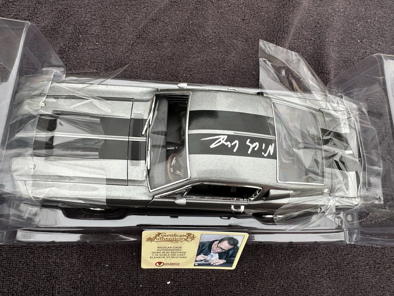 Nicolas Cage — Nicolas Cage Autographed Greenlight 1967 Mustang 1:18 Eleanor Gone In 60 Seconds, изображение 2