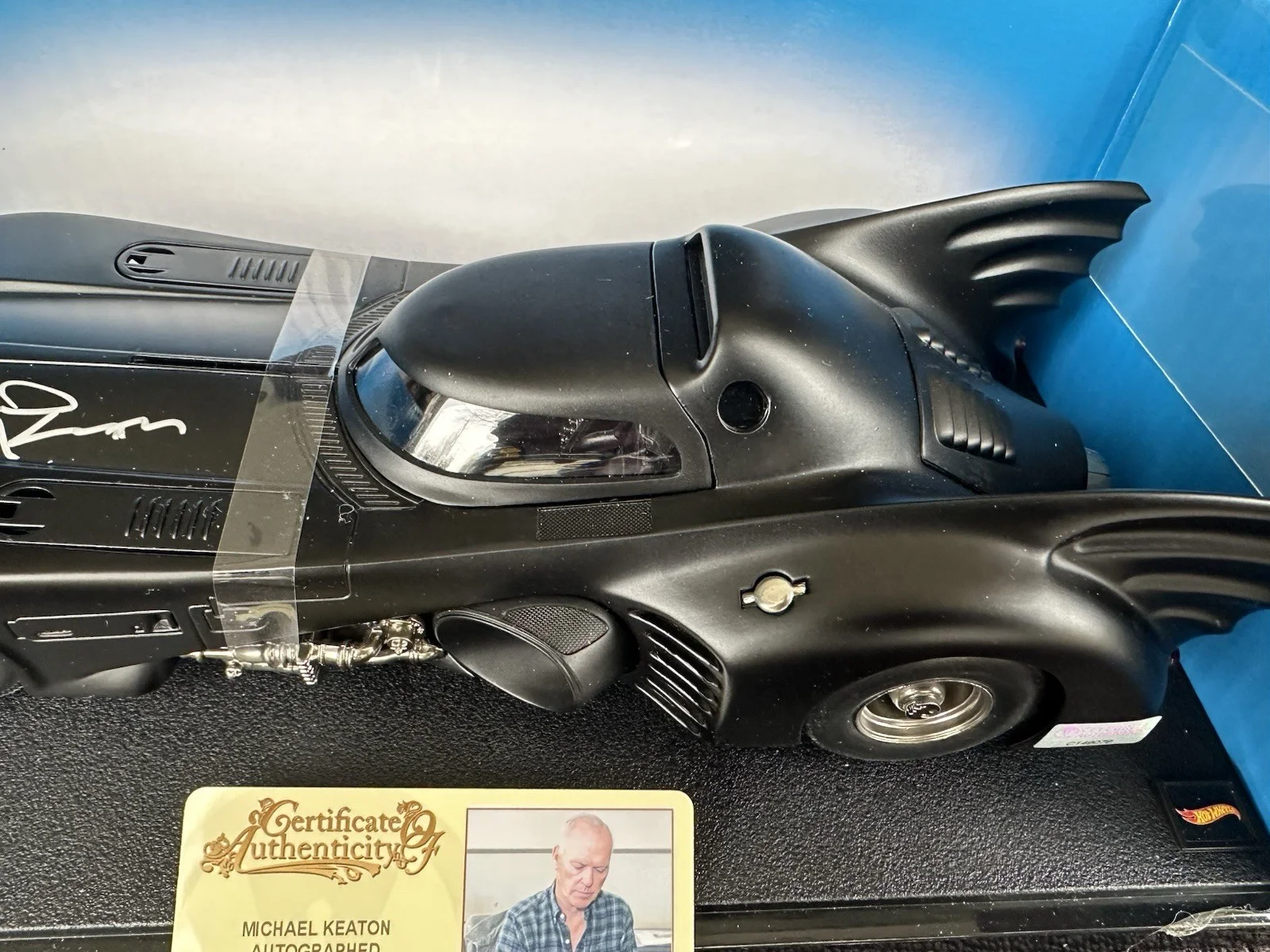 Michael Keaton — Michael Keaton Signed Autographed 1:18 Scale Batmobile Celebrity Authentics COA, image 5