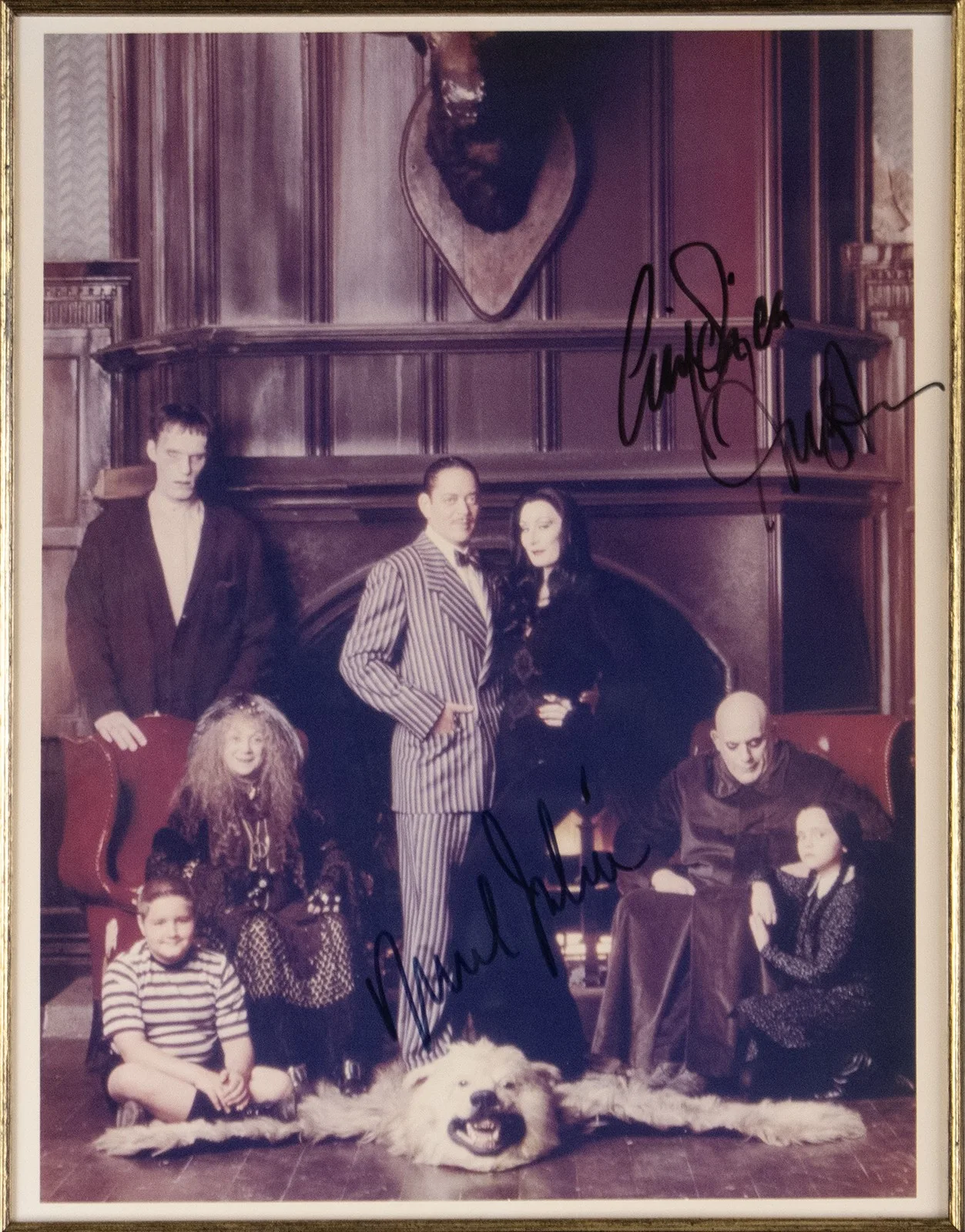 Anjelica Huston, Raul Julia — THE ADDAMS FAMILY MOVIE CAST - AUTOGRAPHED SIGNED PHOTOGRAPH WITH CO-SIGNERS, изображение 2