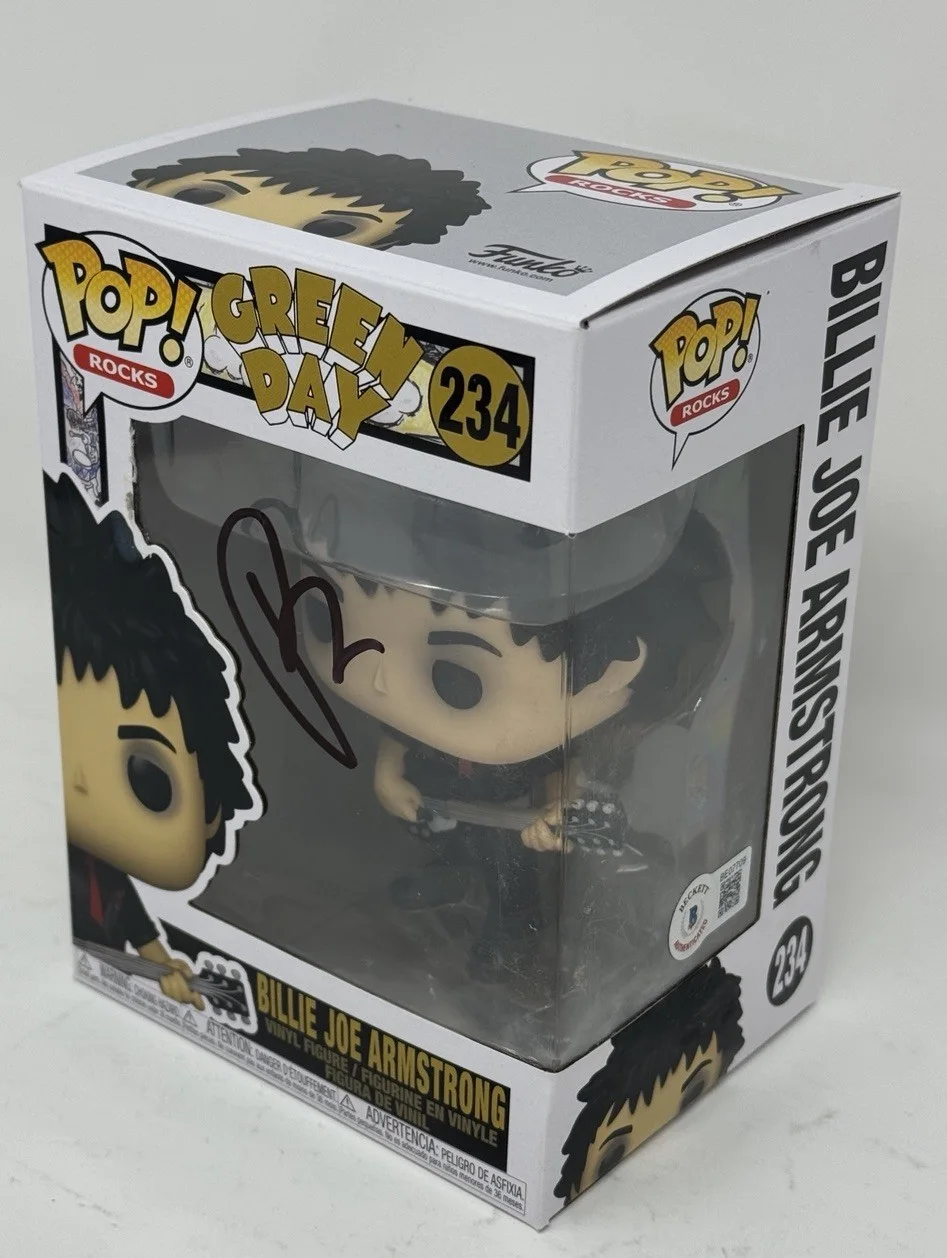 Billie Joe Armstrong Signed Autograph Green Day Funko Pop Figure Beckett COA, изображение 3