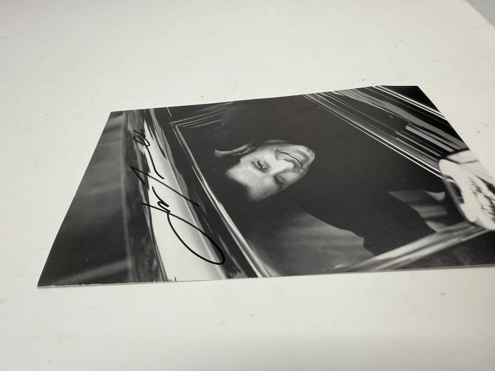 John Travolta — John Travolta Autographed Black Sharpie Signed | 8x10 Photo Not Authenticated, image 4