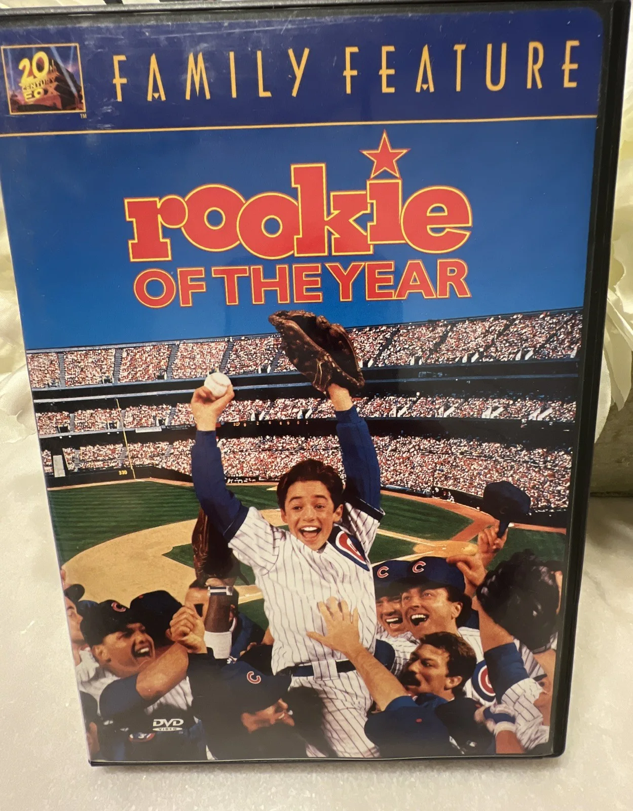 Thomas Ian Nicholas — Thomas Ian Nicholas Henry Rowengartner Cubs Rookie Of The Year Signed DVD Insert, image 3