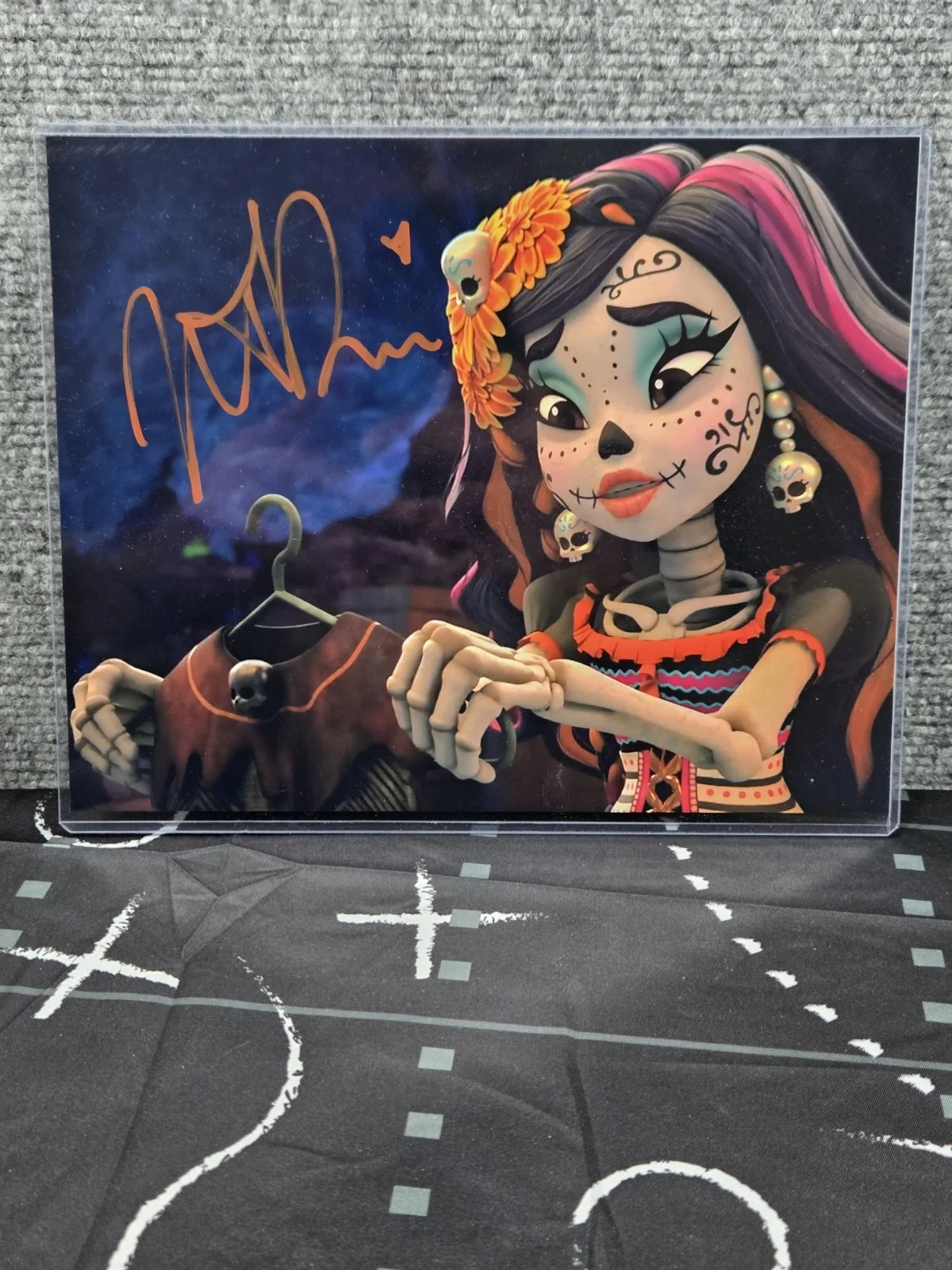 Jessica Darrow — Jessica Darrow Signed 8x10 Photo Monster High Skelita Calaveras JSA COA Auto