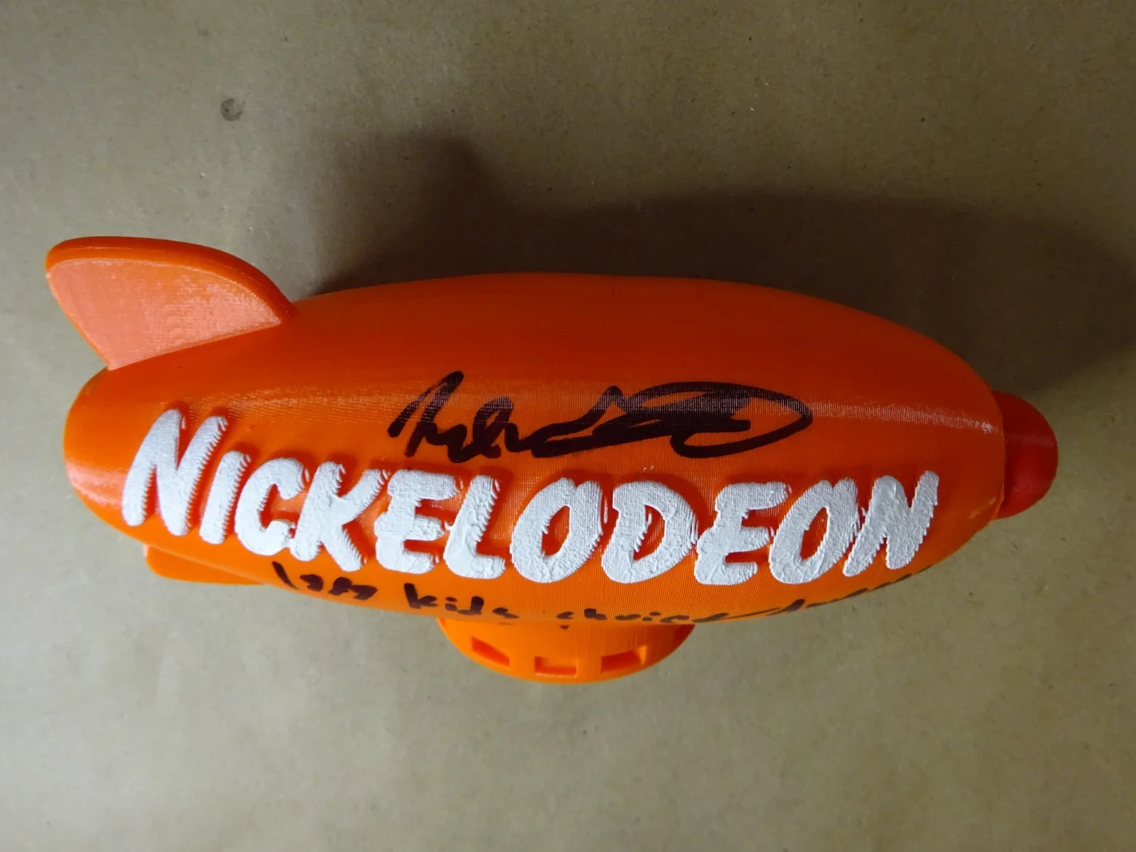 Kel Mitchell — Autographed Kel Mitchell Signed Nickelodeon Kids Choice Awards Blimp JSA COA, image 3
