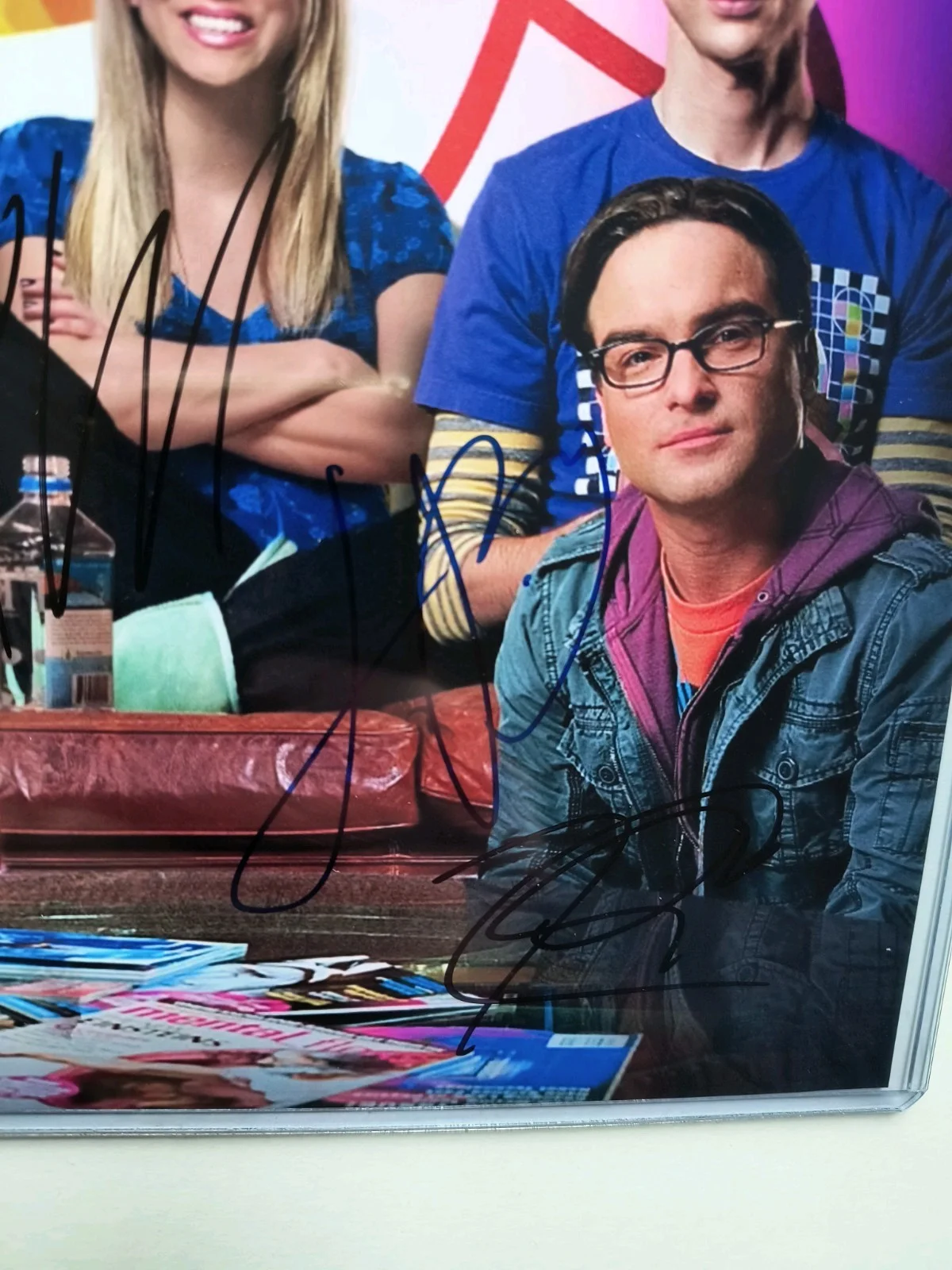 Jim Parsons, Johnny Galecki, Kaley Cuoco, Helberg, Nayyar — "Big Bang Theory" Original Cast (x5) Signed 8x10 Photograph GUARANTEED AUTHENTIC, изображение 3