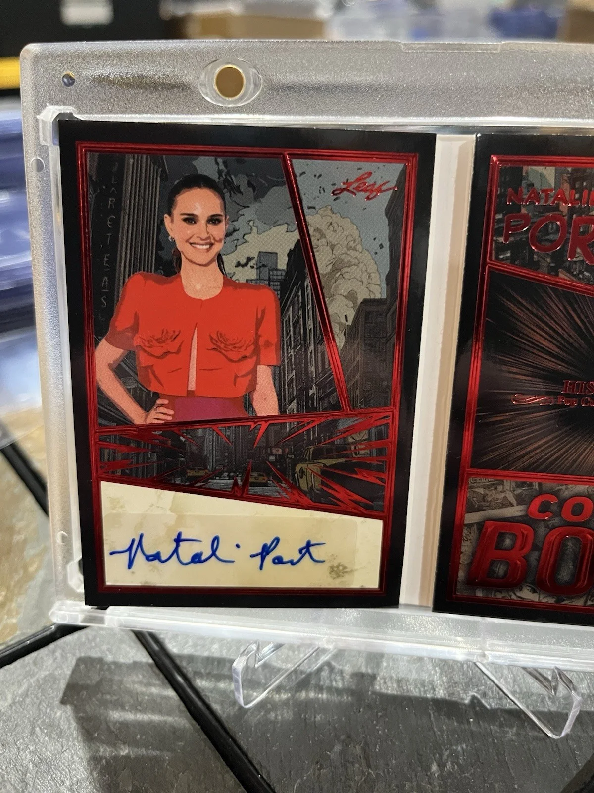 Natalie Portman — Natalie Portman Leaf Trading Cards Comic Book Autograph Card 2/3 Booklet, изображение 4