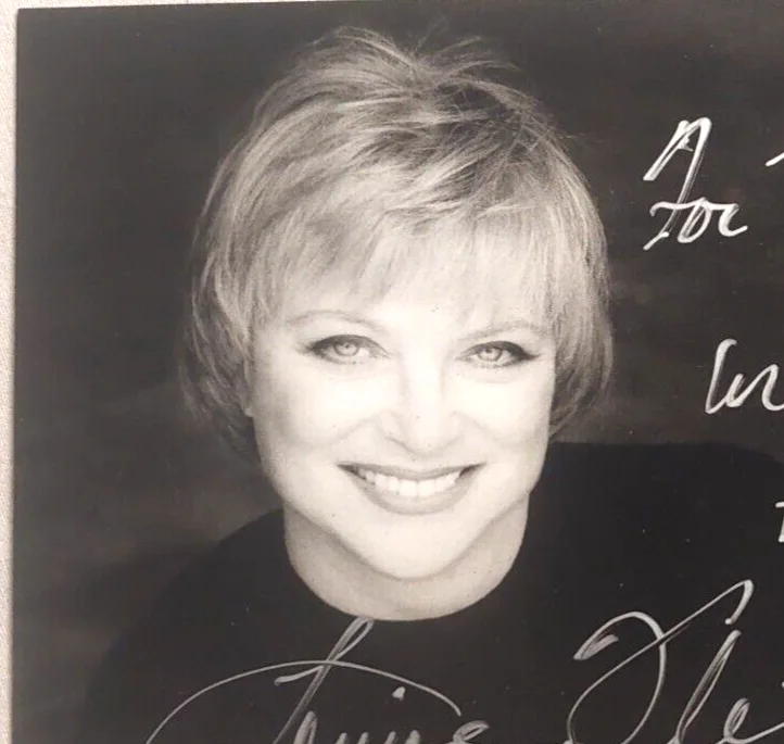 Louise Fletcher — Louise Fletcher Signed 6x4 Photo Card Star Trek Kai Winn Autograph, изображение 4
