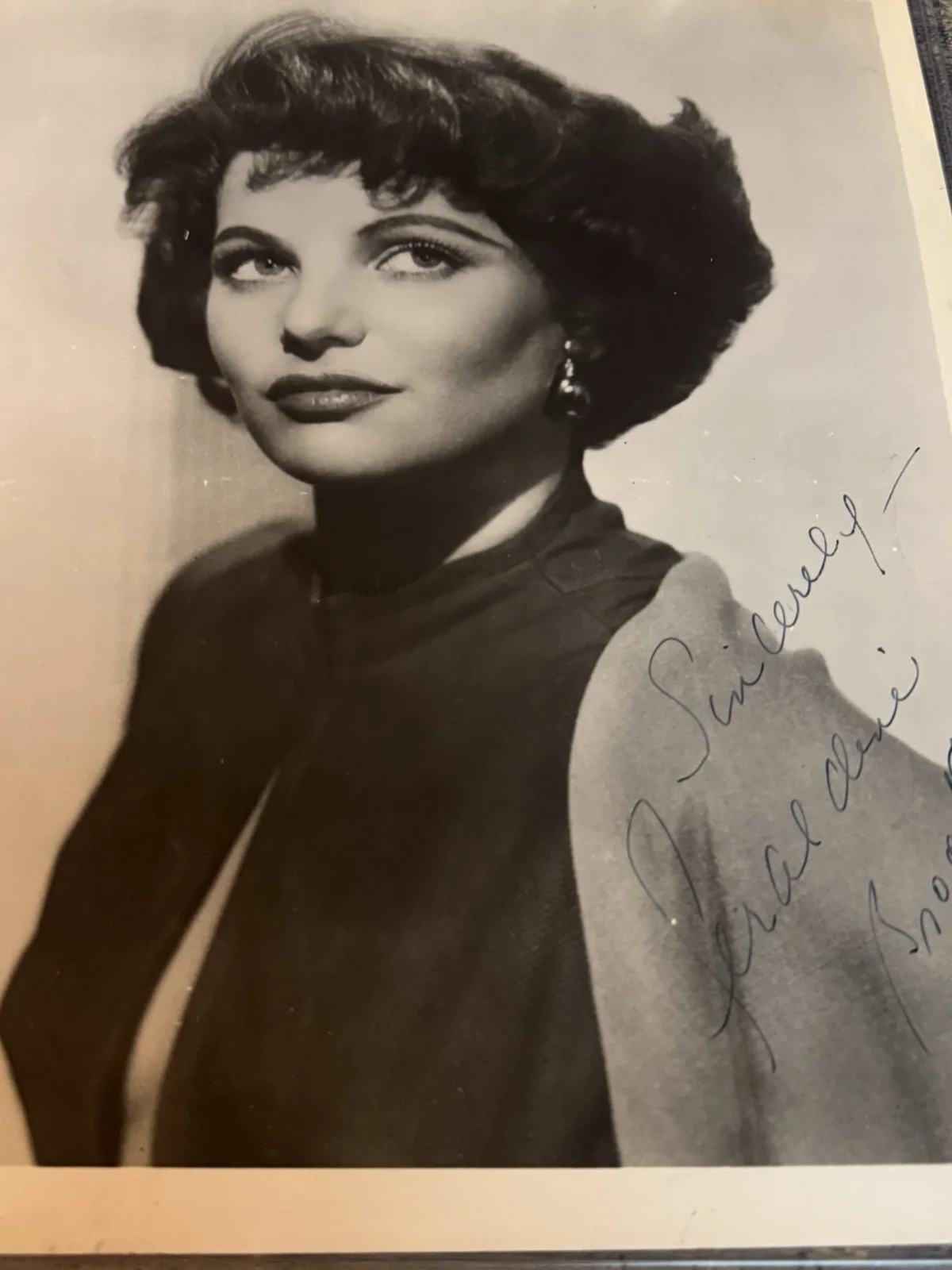 Geraldine Brooks — Geraldine Brooks 1950s Signed Original Vintage Photograph signed 8x10 COA, image 3