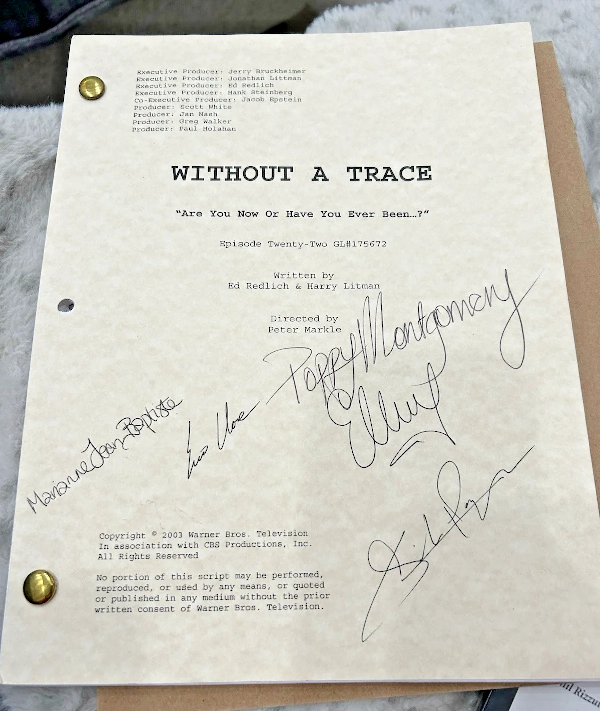 Poppy Montgomery, Marianne Jean Baptiste, Eric Close, Enrique Mur — Poppy Montgomery Others "Without a Trace" AUTOGRAPH Signed Full Complete Script, image 2