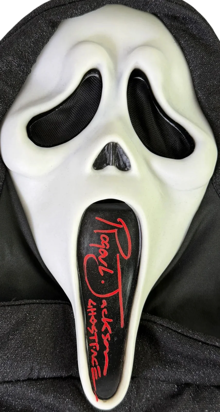 Roger L. Jackson — Roger L. Jackson signed Mask 25th Anniversary Ghostface Voice Scream Beckett, image 2