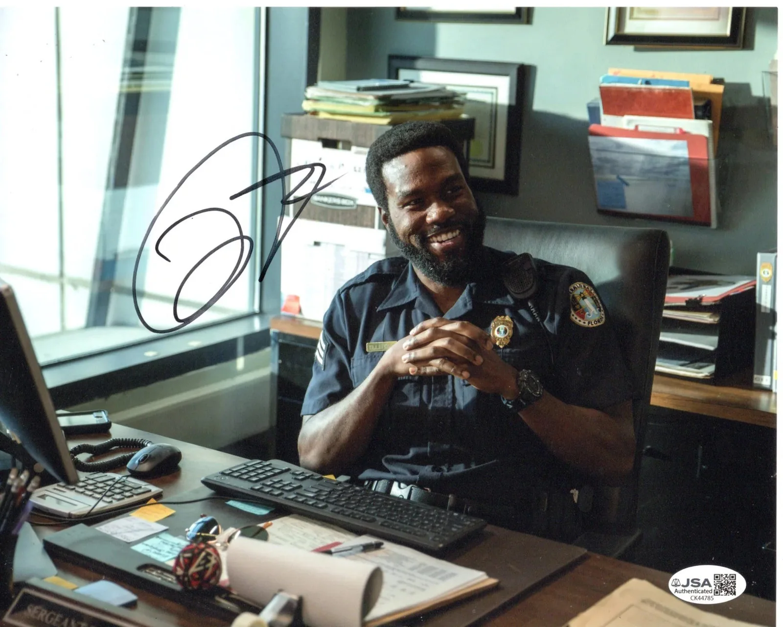 Yahya Abdul-Mateen II — Yahya Abdul-Mateen II signed 8x10 Photo Sgt. Ellerbee Baywatch JSA