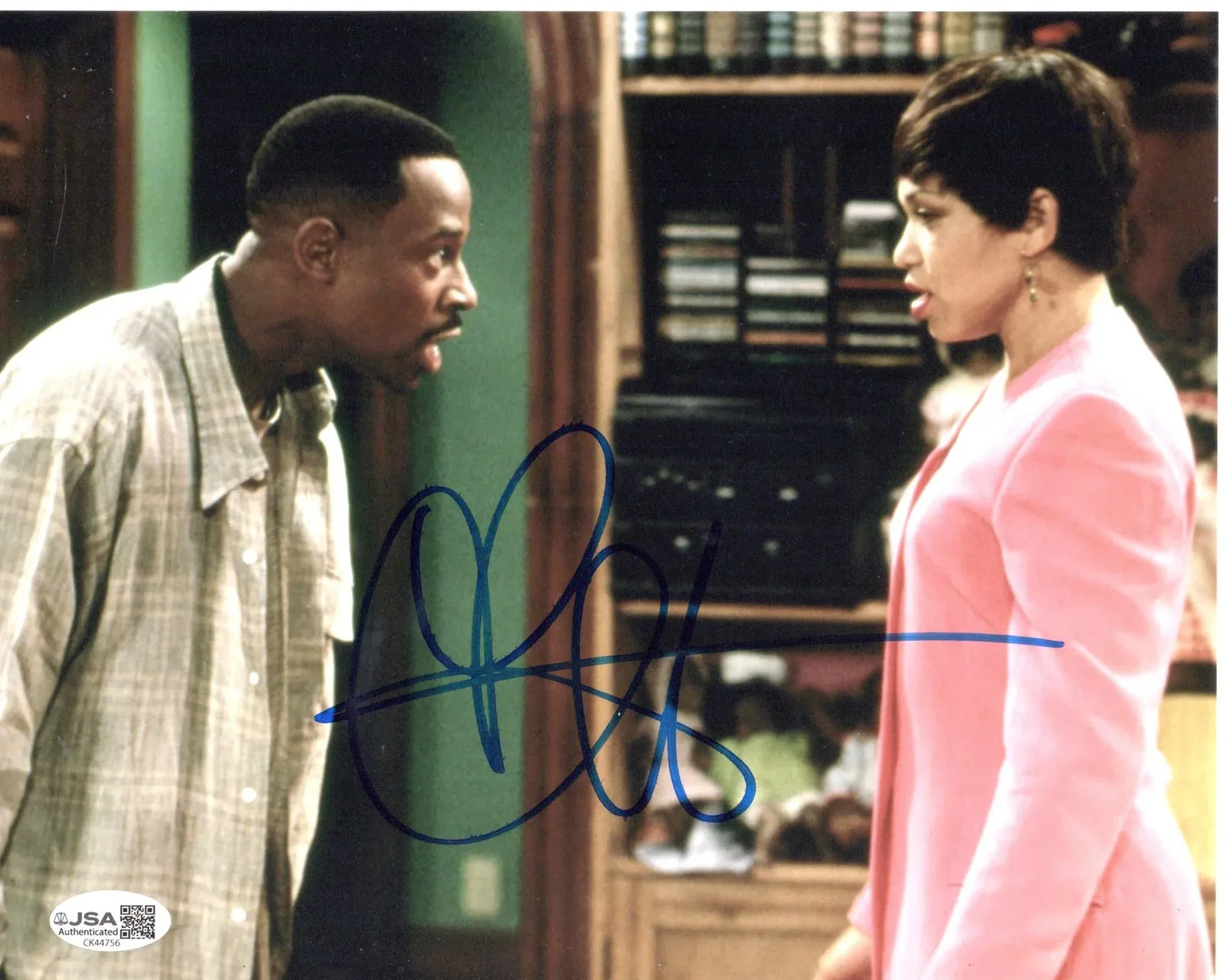 Tisha Campbell — Tisha Campbell signed 8x10 Photo Gina Waters Martin JSA