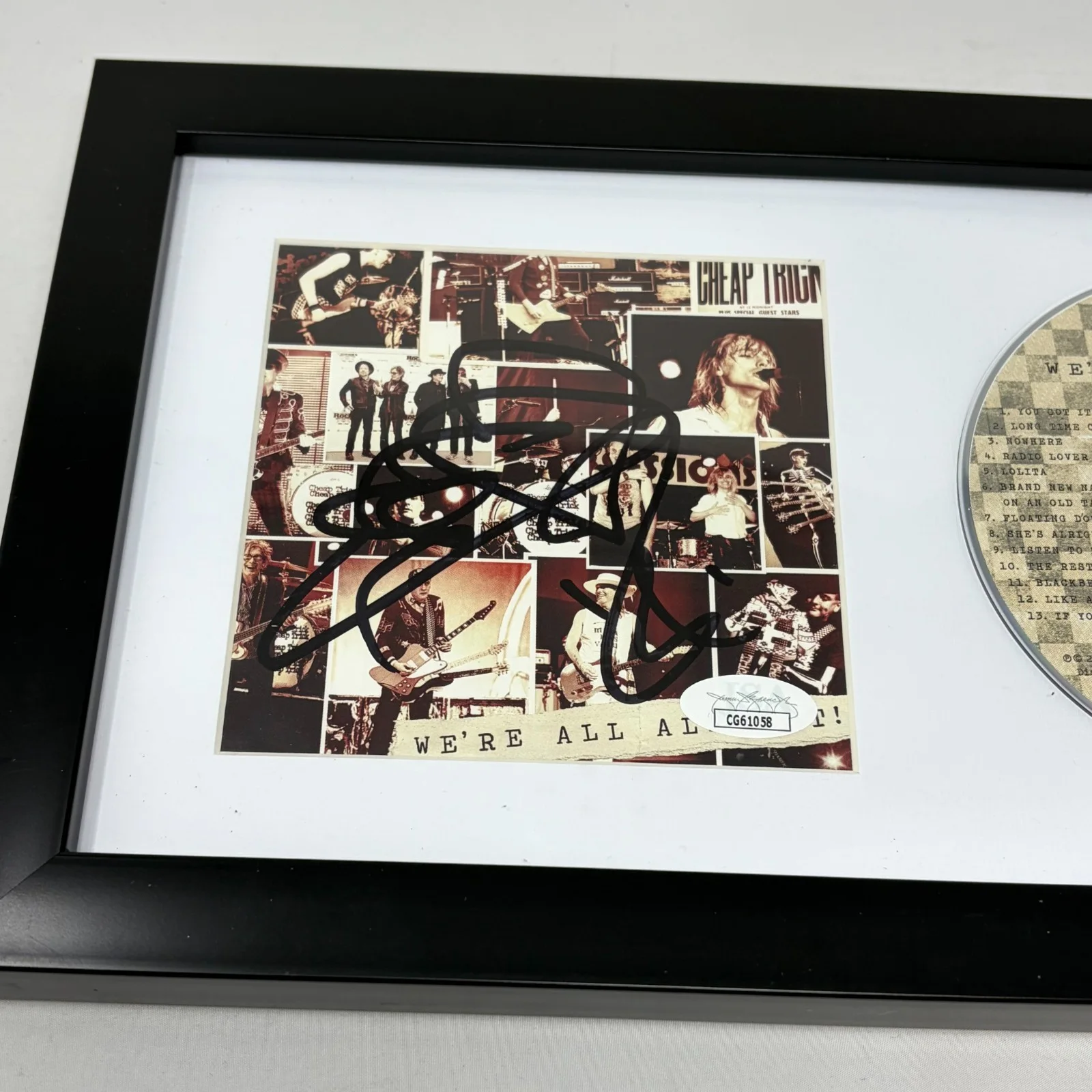 Cheap Trick signed We're All Alright Framed CD Cover JSA COA (Nielsen, Zander), изображение 2