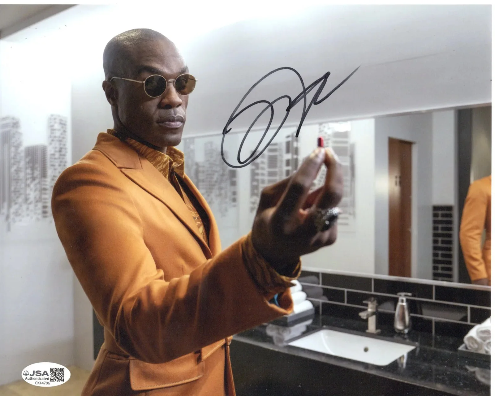 Yahya Abdul-Mateen II — Yahya Abdul-Mateen II signed 8x10 Photo The Matrix Resurrections JSA