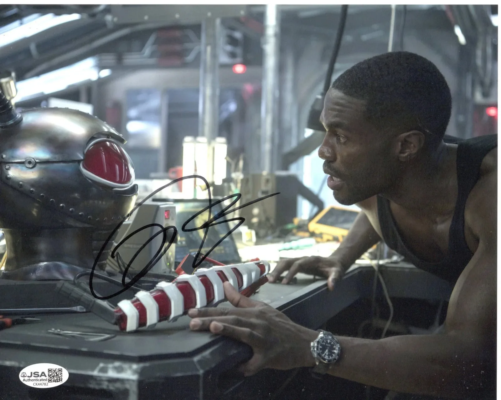 Yahya Abdul-Mateen II — Yahya Abdul-Mateen II signed 8x10 Photo Manta Aquaman JSA Authentication