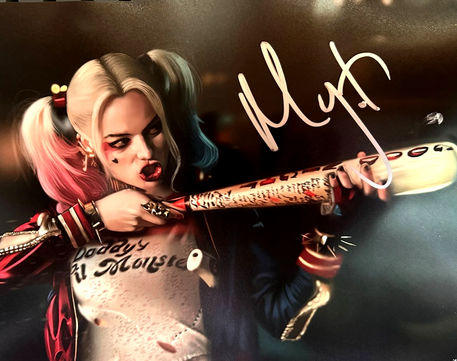 Margot Robbie — MARGOT ROBBIE Signed (HARLEY QUINN) 8x10" Authentic Autograph w/COA