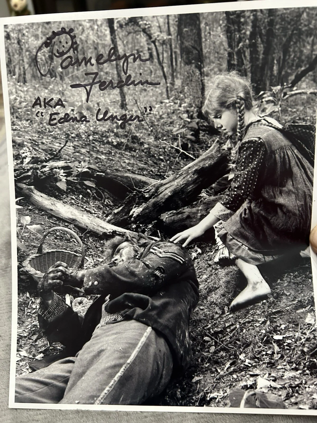 Pamelyn Ferdin — Pamelyn Ferdin Actress Hand Signed Autograph 8x10 Photo