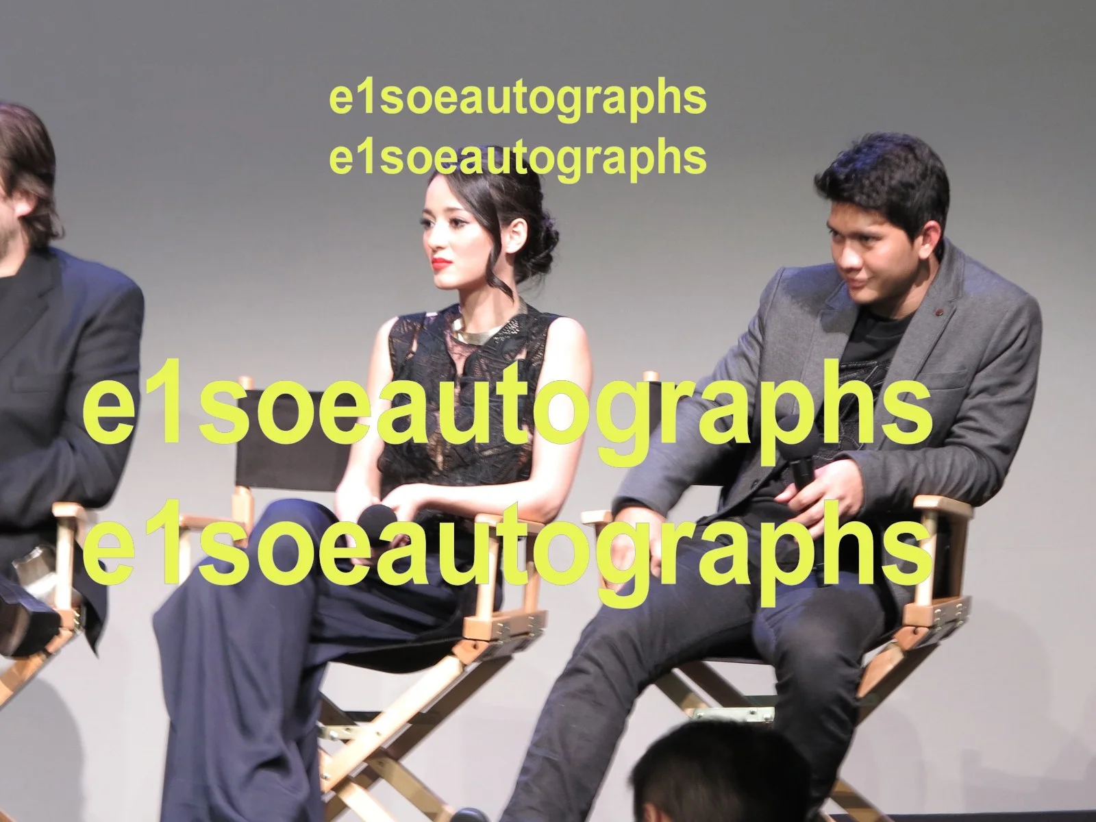 Oko Uwais, Julie Estelle — Iko Uwais, Julie Estelle signed The Raid 2 Redemption 8x10 photo in person Proof, изображение 4