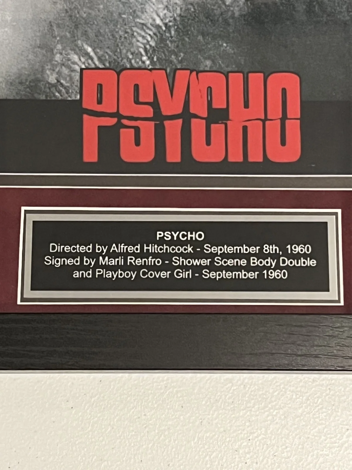 Marli Renfro — 11x14 FRAMED PSYCHO 1960 MARLI RENFRO AUTO 8X10 BECKETT PLAYBOY COVER HITCHCOCK, изображение 2