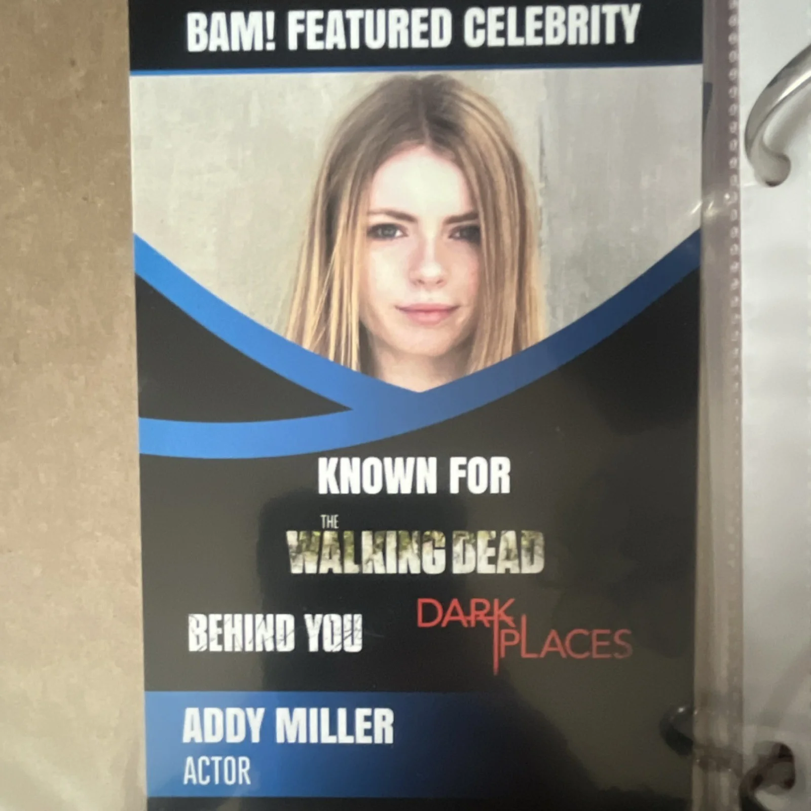 Addy Miller — Addy Miller Autographed Original Photograph The Walking Dead Movies, изображение 3
