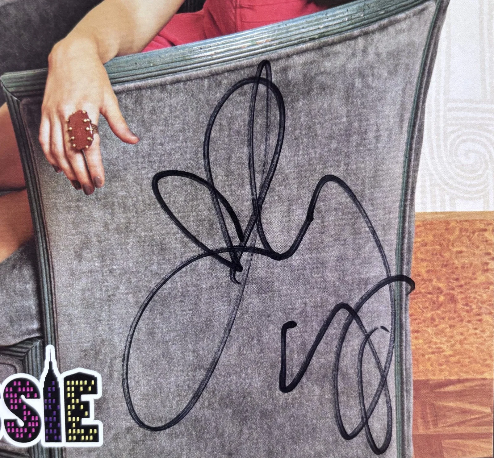 Debby Ryan — DEBBY RYAN Authentic Hand-Signed in-person "JESSIE" Disney 7x6, изображение 2