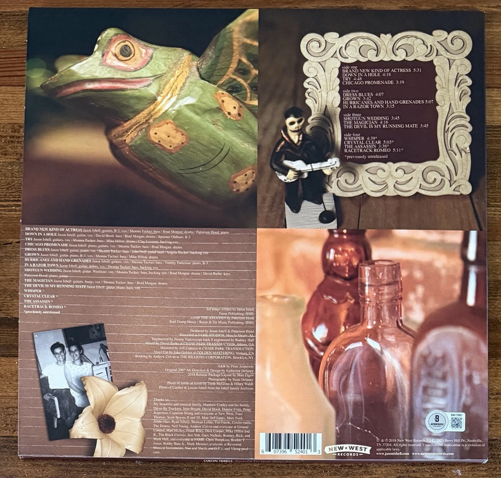 Jason Isbell SIGNED Sirens Of The Ditch Blue Vinyl Cover Auto BAS Beckett COA, изображение 3