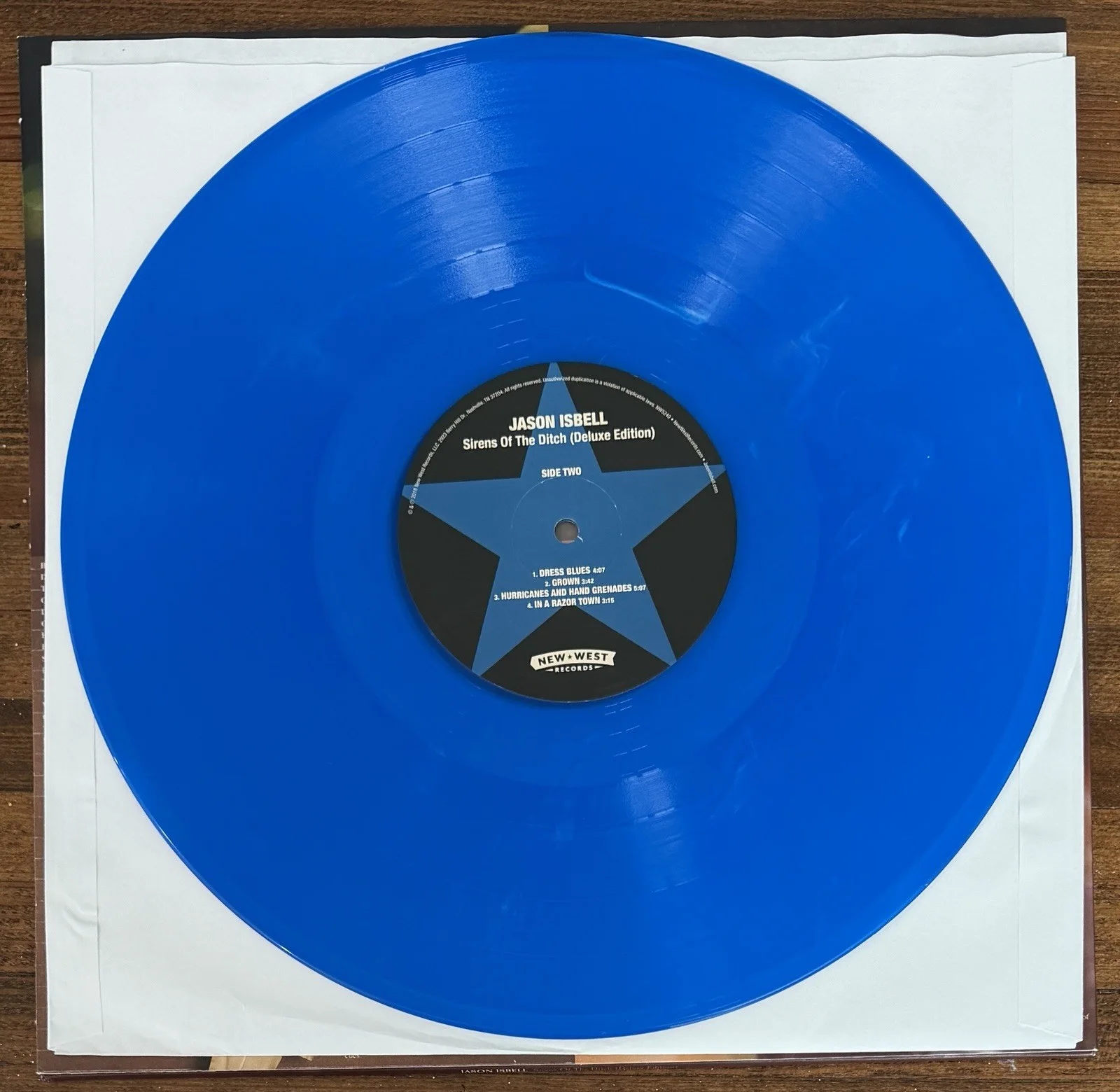 Jason Isbell SIGNED Sirens Of The Ditch Blue Vinyl LP Autograph BAS Beckett COA, изображение 3
