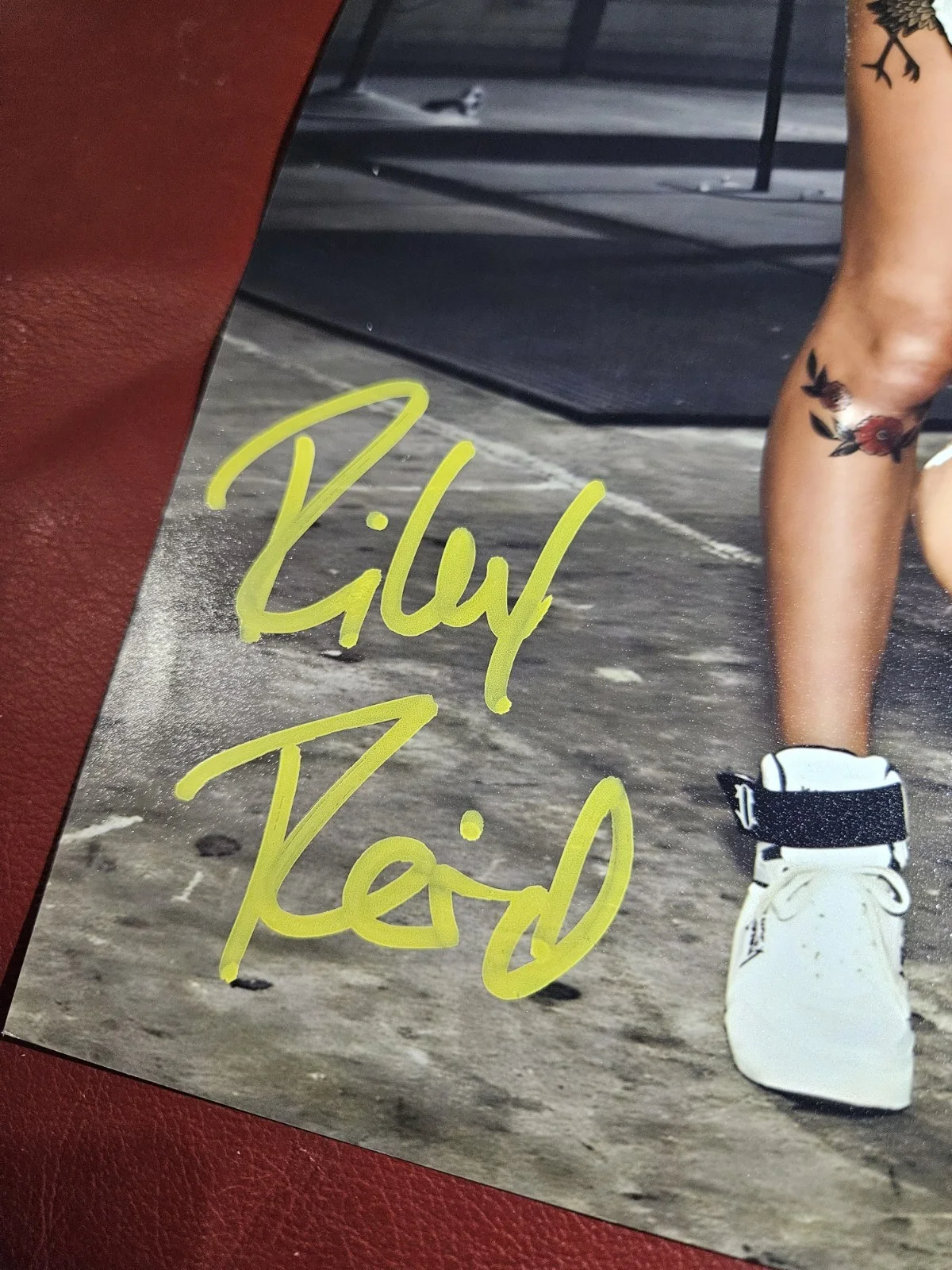Gabbie Carter, Riley Reid — Riley Reid Gabbie Carter Dual Signed 11x14 Photo Adult Star Autographed JSA COA, изображение 2