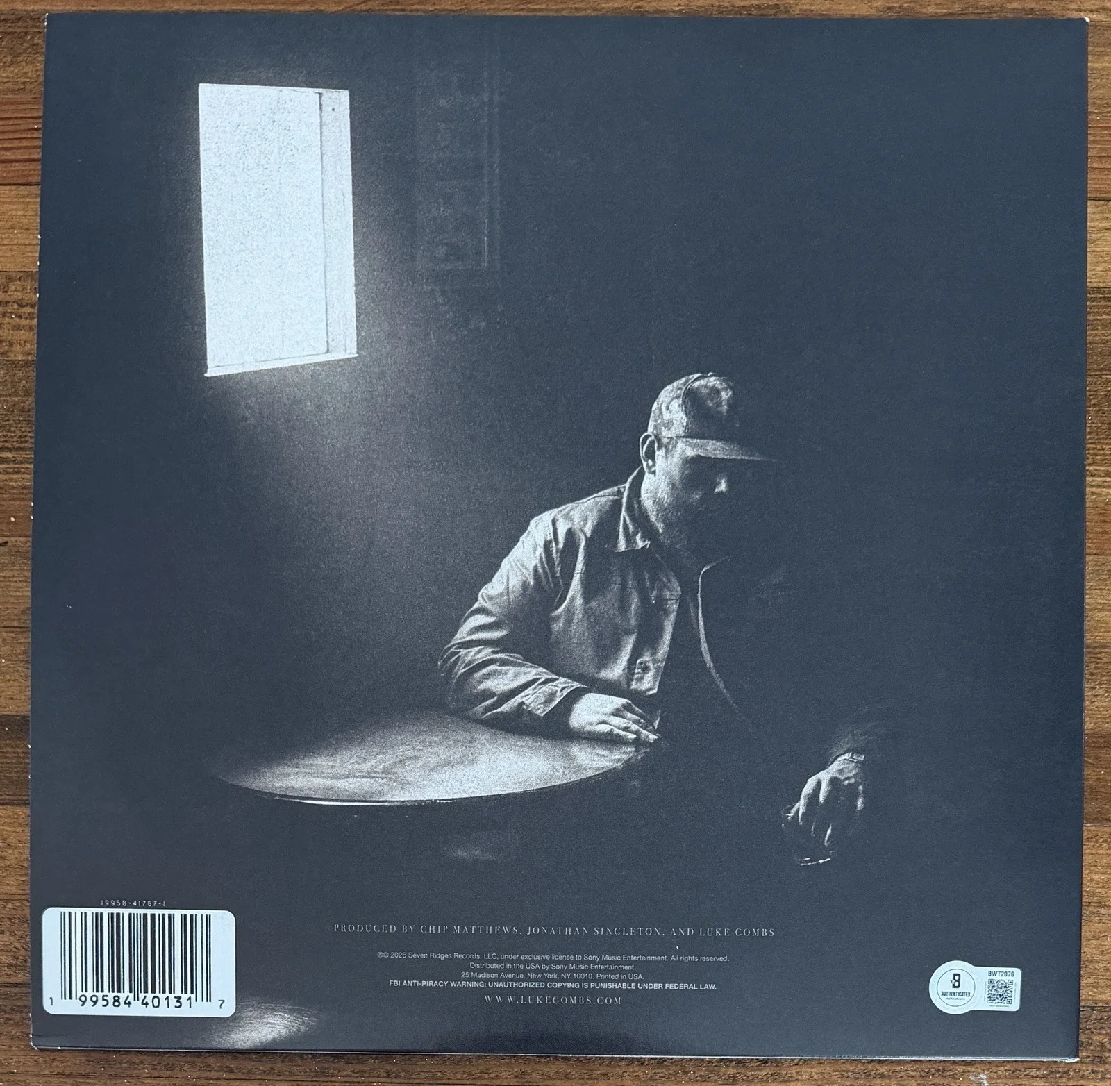 Luke Combs SIGNED The Way I Am Vinyl 2LP Cover Autograph BECKETT BAS COA Auto, image 2