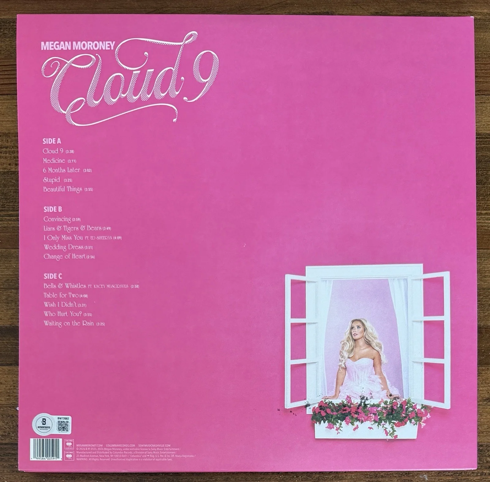Megan Moroney SIGNED Cloud 9 Nine Vinyl Jacket Cover Autograph BECKETT BAS COA, изображение 2