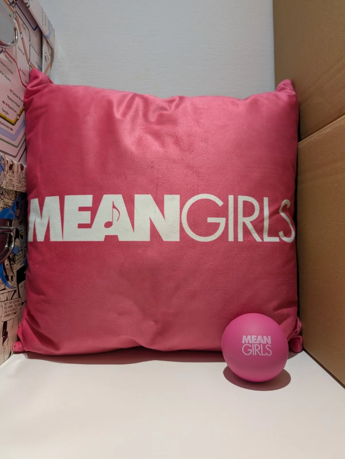 Mean Girls 2024 Movie Promotional Cushion & Stress Ball NEW Promo Official, изображение 4