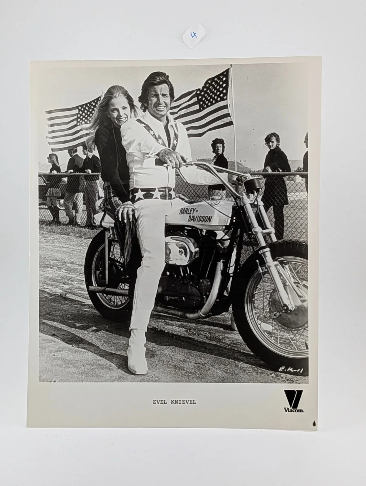 George Hamilton — George Hamilton Autograph and photo lot Evel Knievel, изображение 2
