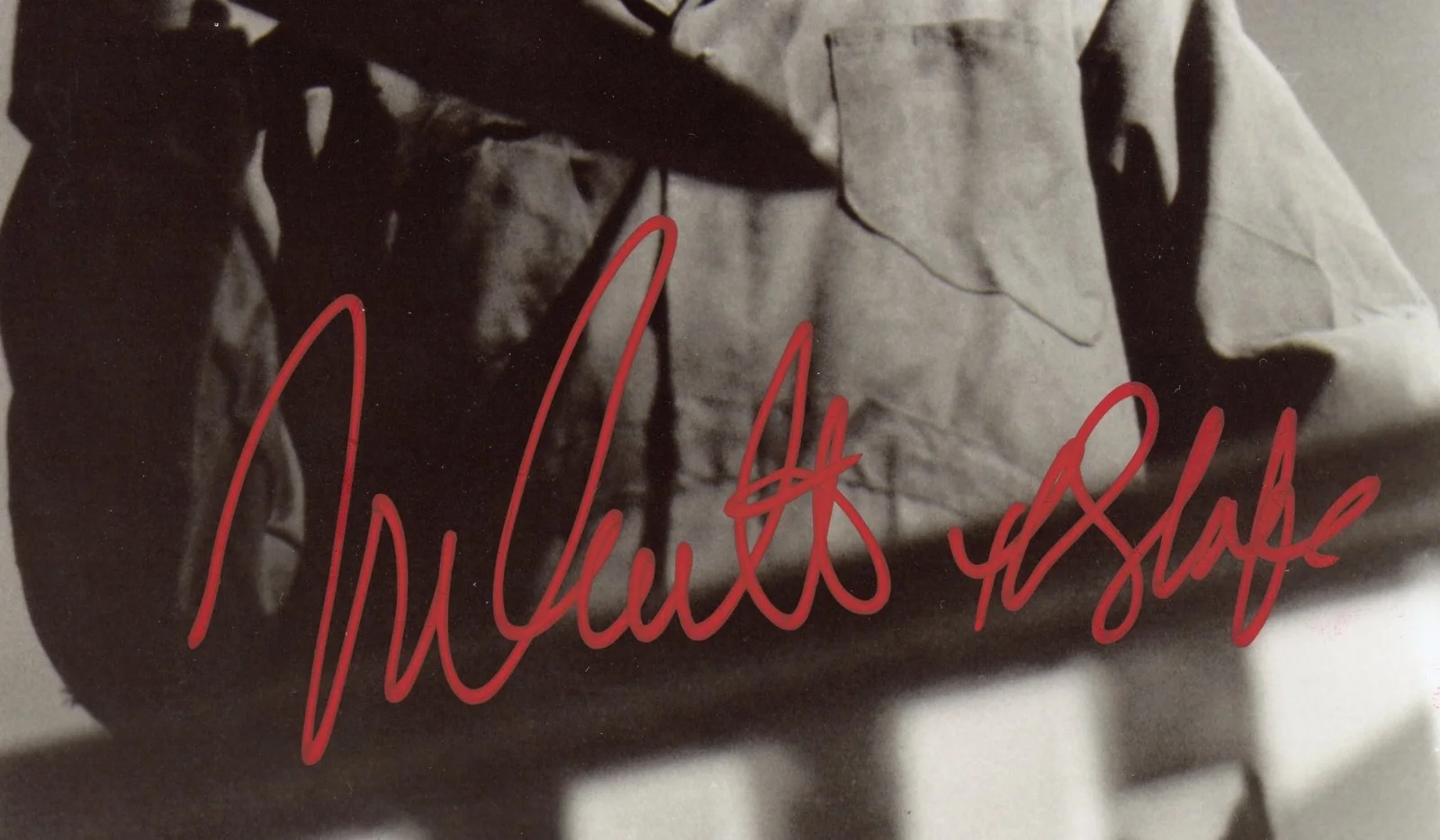 Nick Castle — Nick Castle Signed Halloween Unframed 8x10 Close Up Photo -"The Shape" Insc, изображение 2