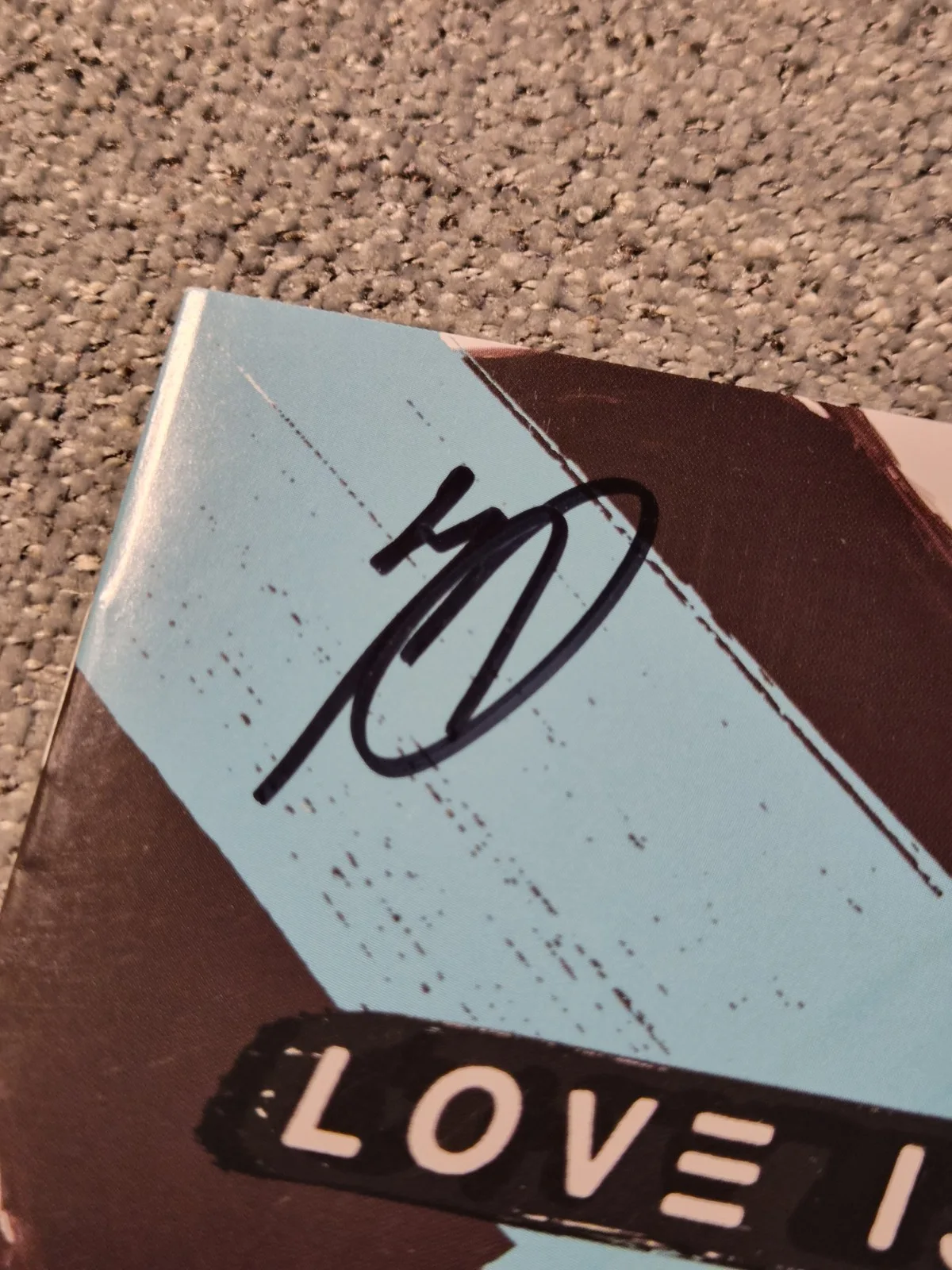 (073) CHVRCHES Love Is Dead CD 2018 SIGNED Booklet Autographed Synth Pop, image 5