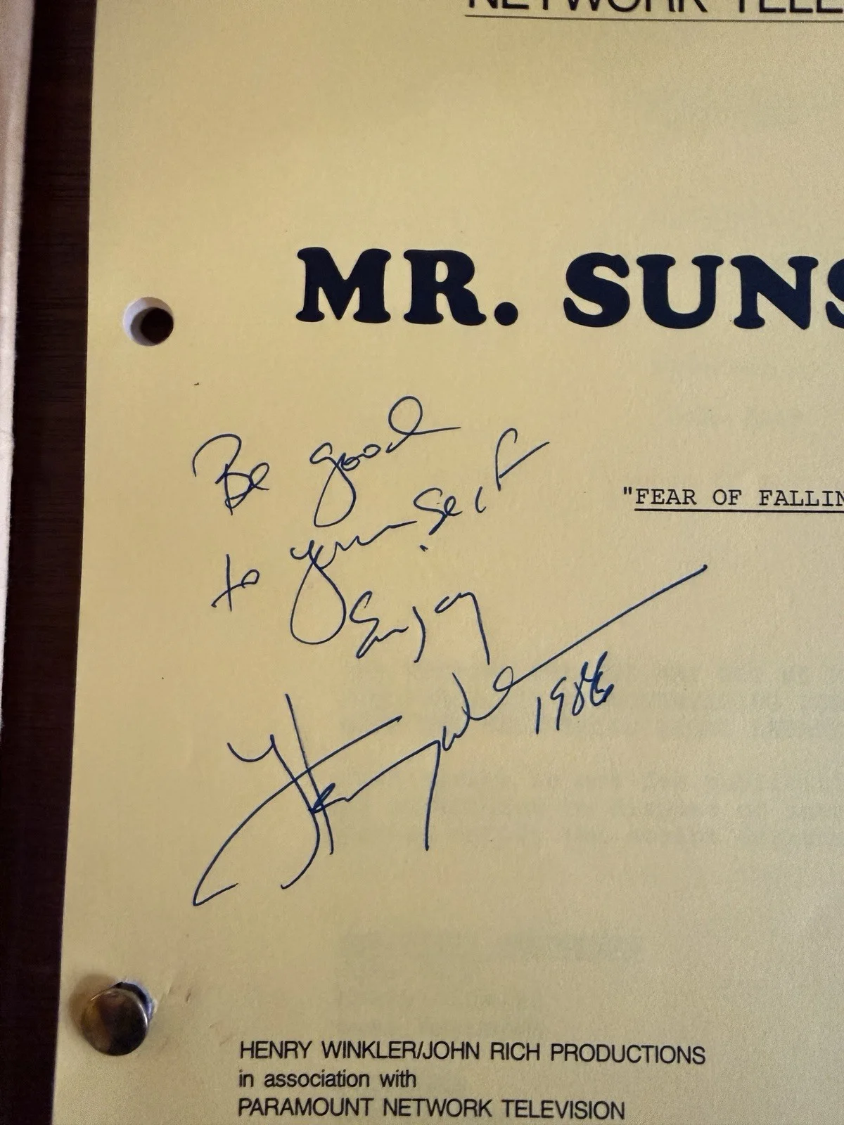 Henry Winkler — Autographed Script Mr Sunshine Henry Winkler Jeffrey Tambor 80s TV Paramount, image 5