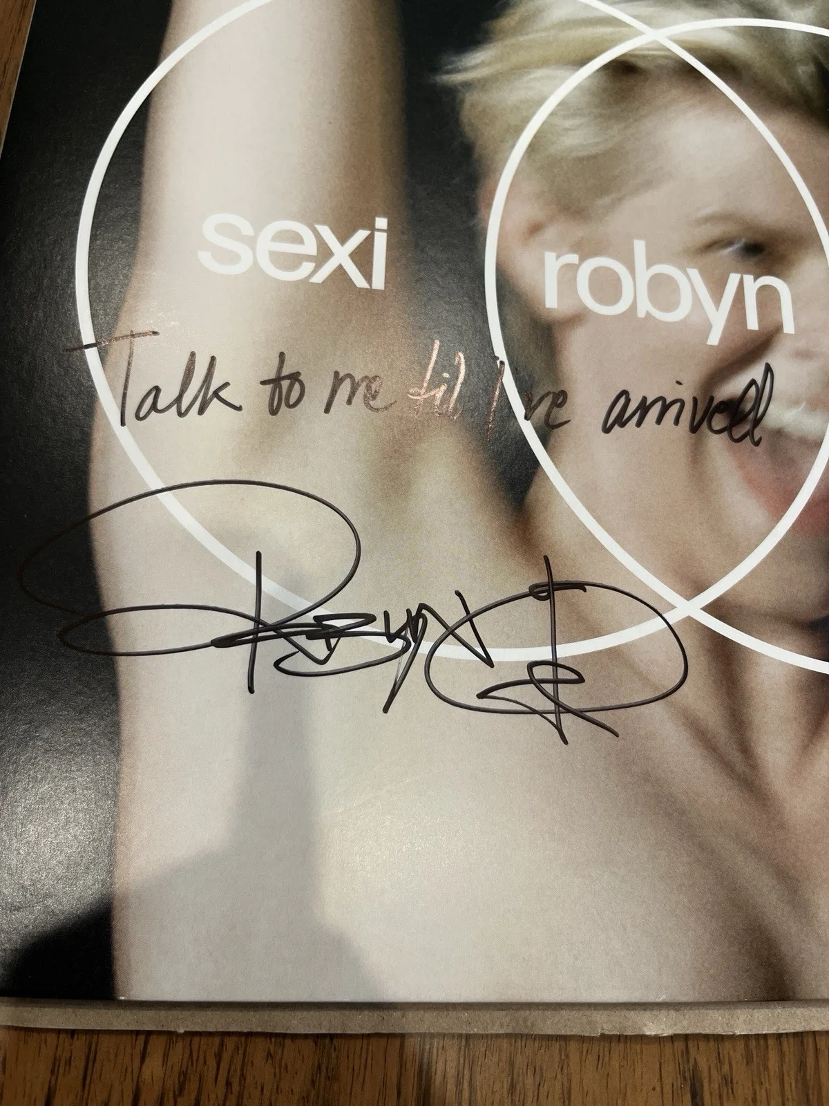 Robyn Sexistential Signed Vinyl Black LP Personally Signed Lyric, изображение 3