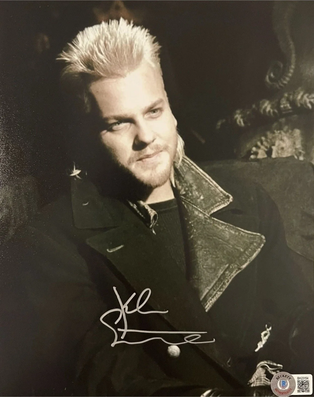 Kiefer Sutherland — Kiefer Sutherland signed photo Beckett COA Autograph The Lost Boys Flatliners