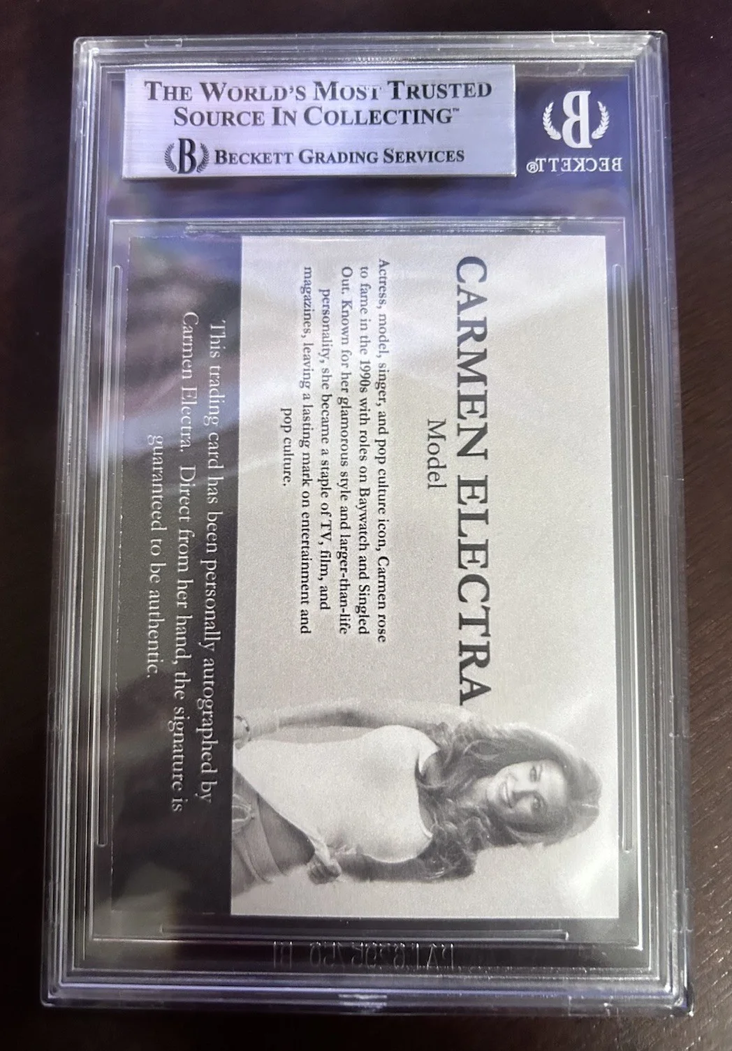 Carmen Electra Autograph Encased Beckett Authentication, image 2