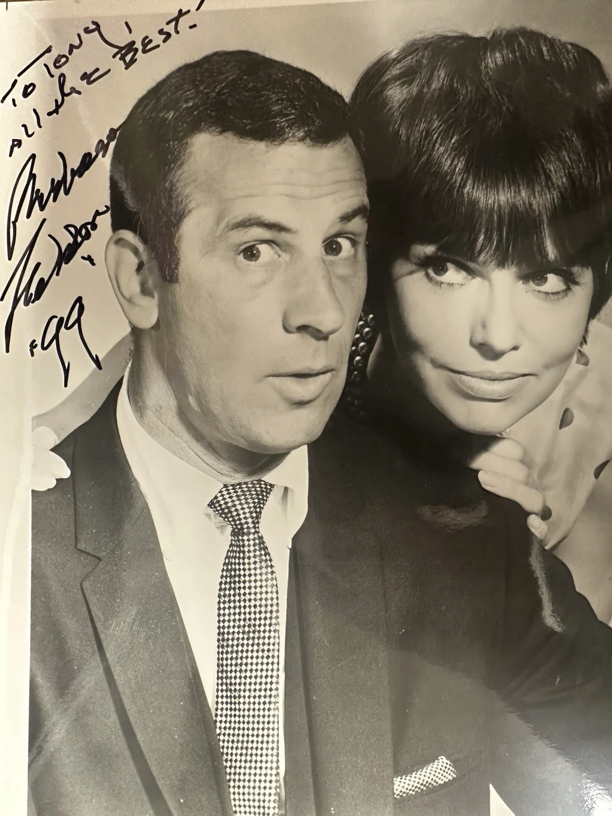 Barbara Feldon — Barbara Feldon “Get Smart” Agent 99 Autographed 8 x 10 Black and White Photo, image 2