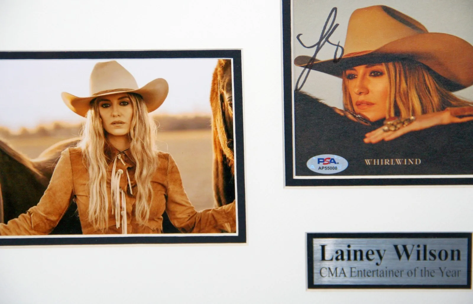 Lainey Wilson — Lainey Wilson Autographed CD Cover Framed w/ Photo PSA/DNA, image 2