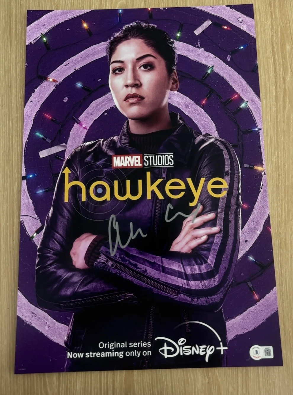 Alaqua Cox — ALAQUA COX SIGNED HAWKEYE 12X18 PHOTO BECKETT BAS 2