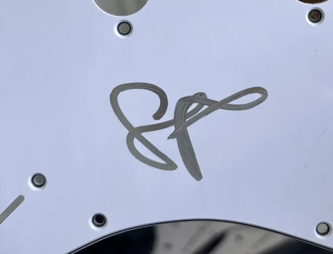 SZA Signed Guitar Pickguard, изображение 2